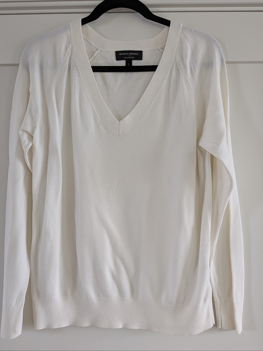 Banana Republic Women's Cotton V neck Forever Sweater, Off-white, Size L